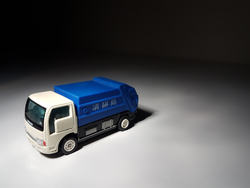 Illustration for article titled Throwback Thursday: B/O (Battery-operated) Tomica B-12 Nissan Atlas Garbage Truck